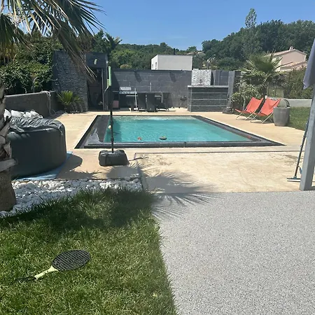 Avec Piscine * Rochefort-du-Gard